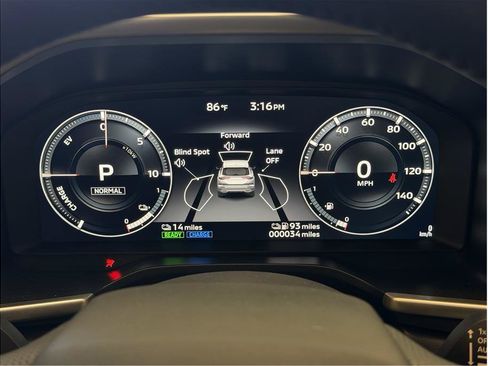 Used 2025 Mitsubishi Outlander 4WD Plug-In Hybrid image 12