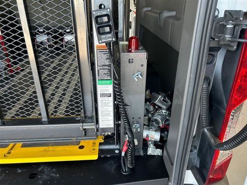 Used 2020 Ford Transit 350 XL image 14