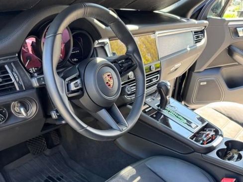 Used 2025 Porsche Macan GTS image 6