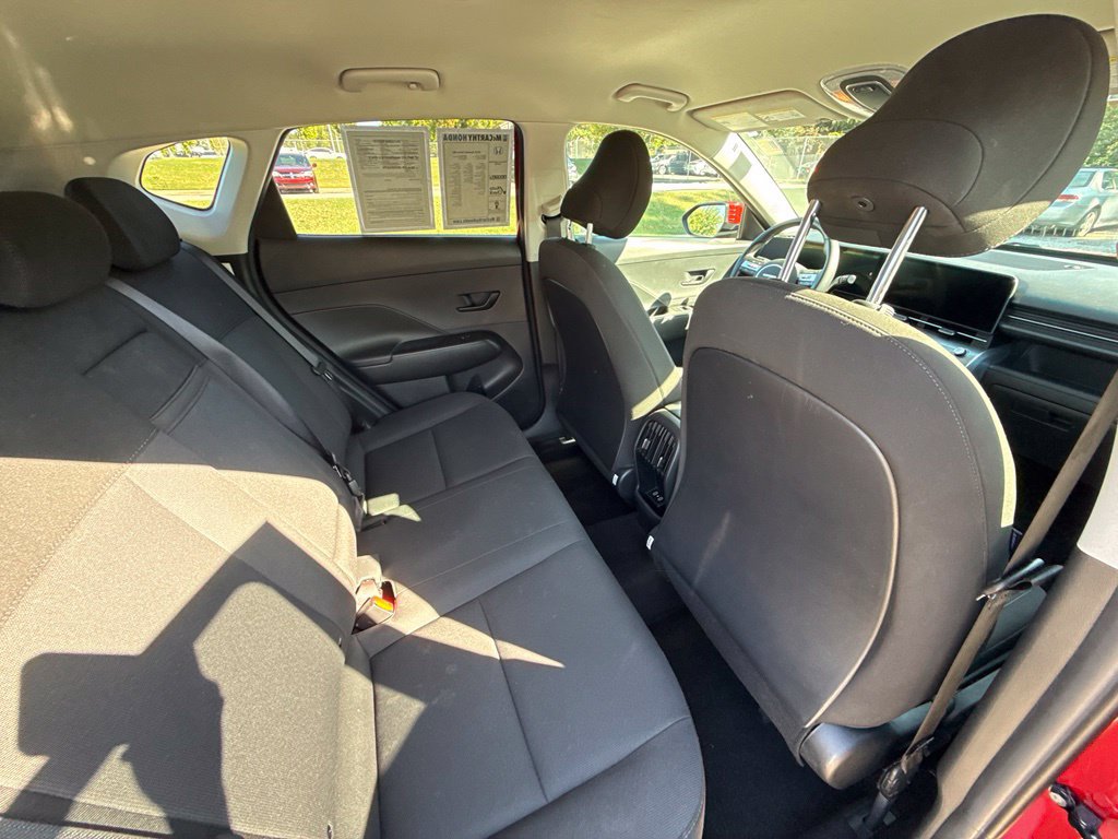 Used 2025 Hyundai Kona SEL AWD/4WD image 37