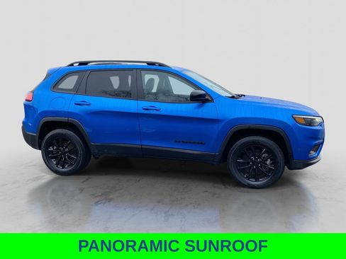 Certified 2023 Jeep Cherokee Altitude Lux w/ Lux Elite Package image 8