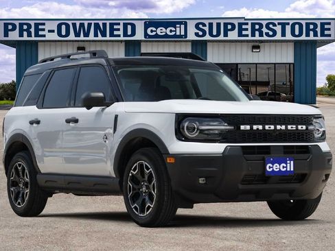 Certified 2026 Ford Bronco Sport Outer Banks w/ Outer Banks Tech Package+ AWD/4WD image 1