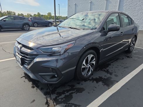 Used 2024 Subaru Legacy Premium image 2