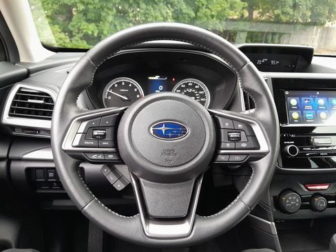 Used 2023 Subaru Forester Premium AWD/4WD image 16