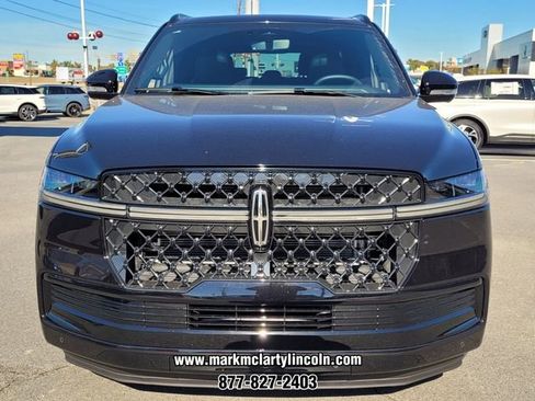 New 2025 Lincoln Navigator L Reserve w/ Jet Appearance Package AWD/4WD image 12