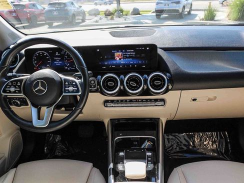 Used 2022 Mercedes-Benz GLA 250 image 12