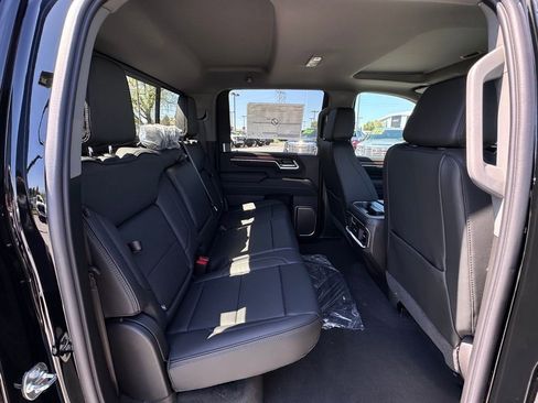 New 2026 GMC Sierra 3500 Denali w/ Denali Reserve Package AWD/4WD image 14