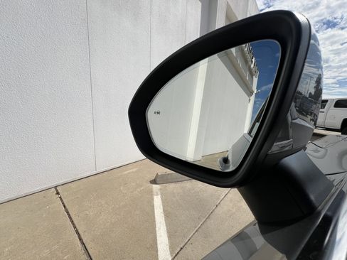 Used 2025 Buick Envision Preferred image 26