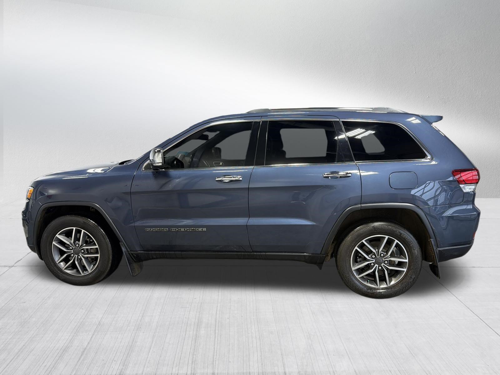 Used 2020 Jeep Grand Cherokee Limited w/ Trailer Tow Group IV AWD/4WD image 4