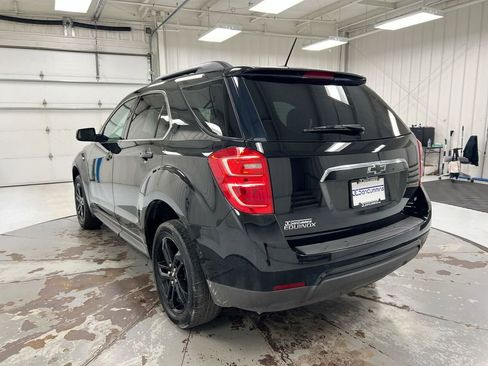 Used 2017 Chevrolet Equinox LT FWD image 4