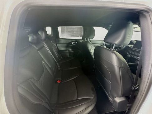 New 2026 Jeep Compass Latitude image 26