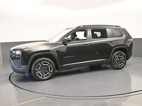 New 2026 Jeep Cherokee Laredo image 2