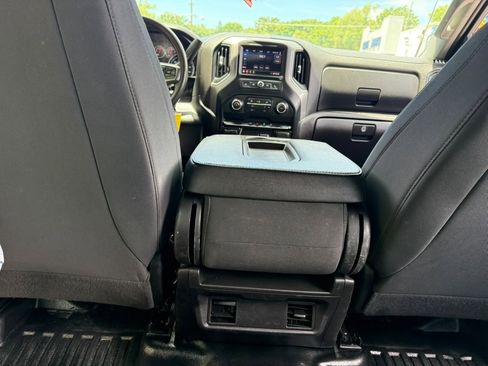 Used 2021 Chevrolet Silverado 2500 W/T AWD/4WD image 18
