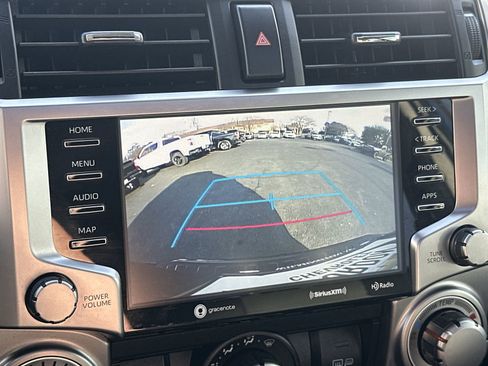 Used 2022 Toyota 4Runner SR5 Premium image 27