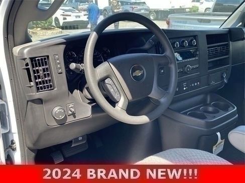 Used 2024 Chevrolet Express 2500 Work Van w/ Driver Convenience Package image 17