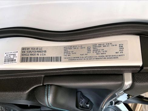 Used 2024 Jeep Grand Cherokee Trailhawk image 31