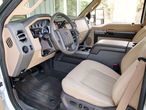 Used 2011 Ford F250 Lariat w/ Lariat Ultimate Pkg image 20