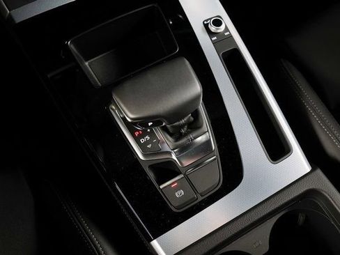Certified 2025 Audi Q5 2.0T Premium Plus AWD/4WD image 15