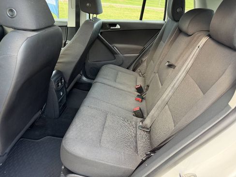 Used 2013 Volkswagen Tiguan S FWD image 13