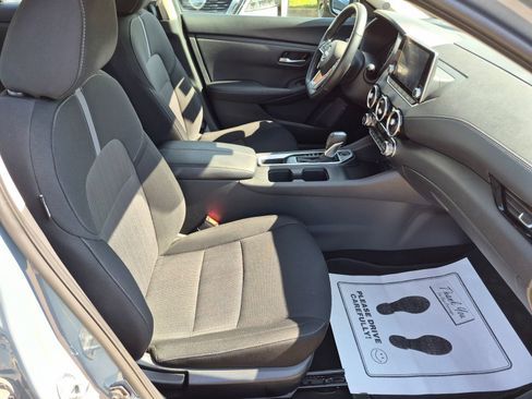 Certified 2024 Nissan Sentra SV w/ All-Weather Package FWD image 31