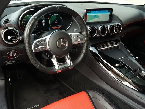 Used 2020 Mercedes-Benz AMG GT Base image 8