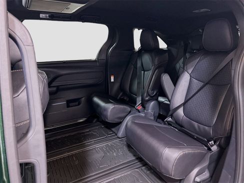 New 2026 Toyota Sienna XLE Woodland Edition image 23