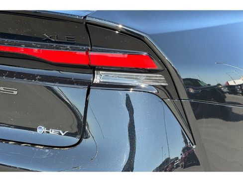 New 2026 Toyota Prius XLE image 31