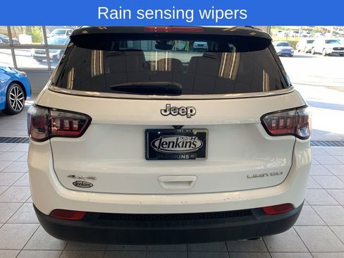 Used 2022 Jeep Compass Limited AWD/4WD image 14