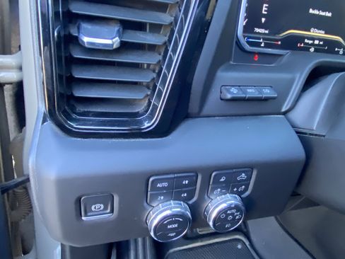 Used 2023 GMC Sierra 1500 AT4 w/ Technology Package image 20