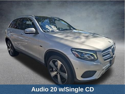 Used 2019 Mercedes-Benz GLC 350e 4MATIC image 3