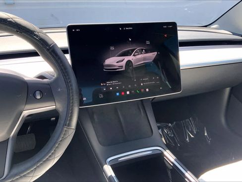 Used 2023 Tesla Model 3 Standard Range RWD image 15