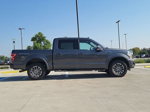 Used 2018 Ford F150 XLT w/ Equipment Group 302A Luxury AWD/4WD image 9