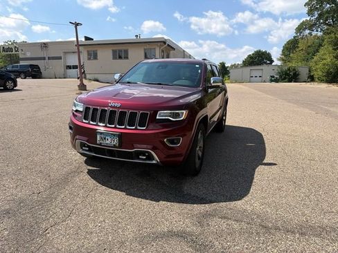 Used 2016 Jeep Grand Cherokee Overland w/ Advanced Technology Group AWD/4WD image 6