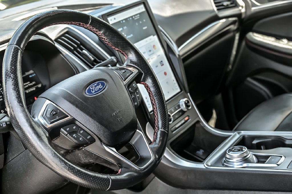 Certified 2023 Ford Edge ST-Line AWD/4WD image 16