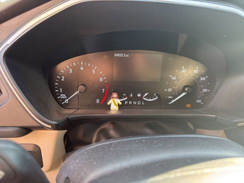 Used 2020 Ford Escape SE image 4