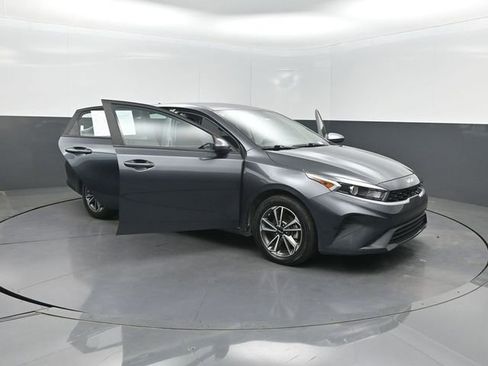 Used 2023 Kia Forte LXS FWD image 34