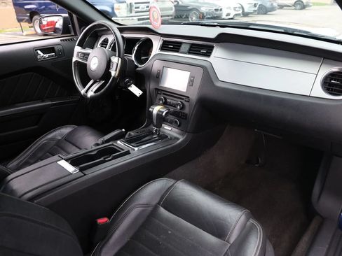 Used 2012 Ford Mustang GT Premium w/ Security Pkg RWD image 18