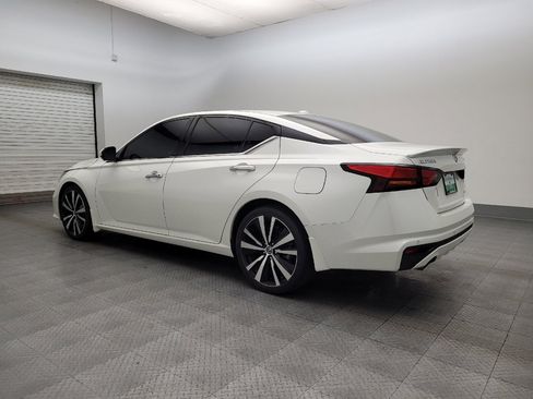 Used 2020 Nissan Altima 2.0 Platinum image 3