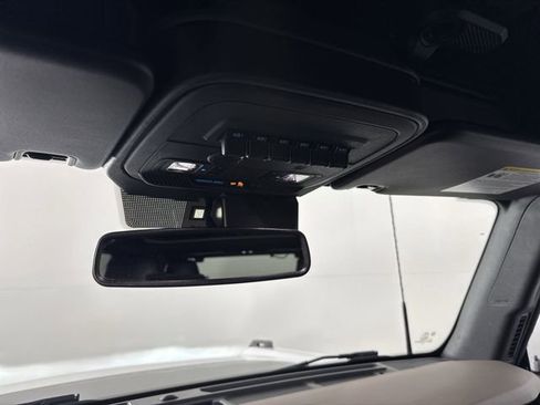 Used 2024 Ford Bronco Wildtrak image 9