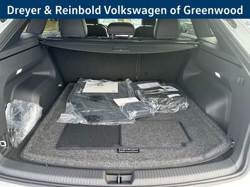 New 2026 Volkswagen Atlas Cross Sport SEL R-Line image 30