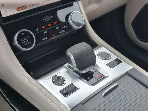 New 2026 Jaguar F-PACE SVR image 9