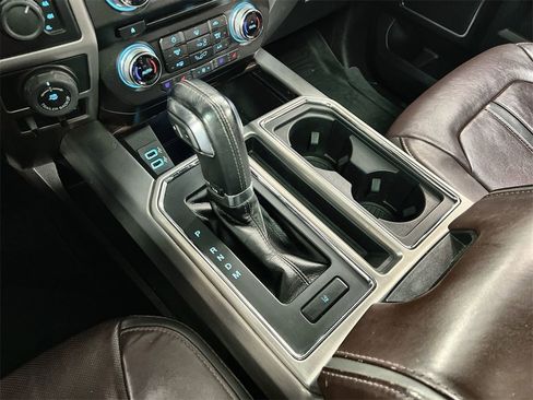 Used 2017 Ford F150 Platinum w/ Equipment Group 701A Luxury image 35