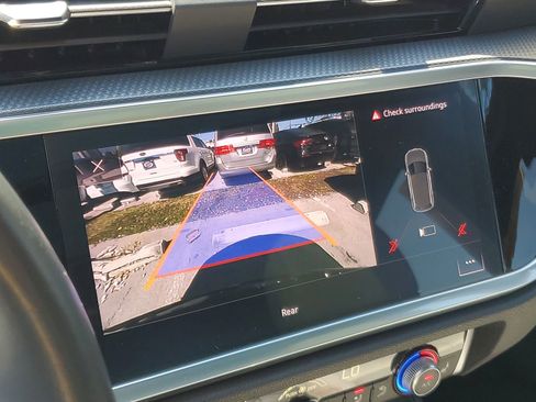 Used 2021 Audi Q3 2.0T Premium Plus w/ Premium Plus Package image 26