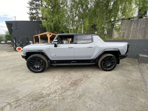 Used 2025 GMC Hummer EV 2X AWD/4WD image 3