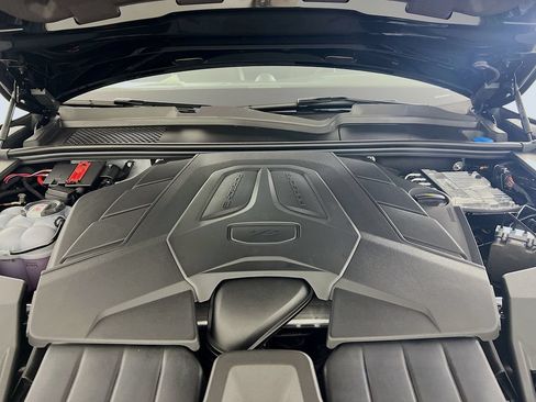 New 2026 Porsche Cayenne Coupe AWD/4WD image 32