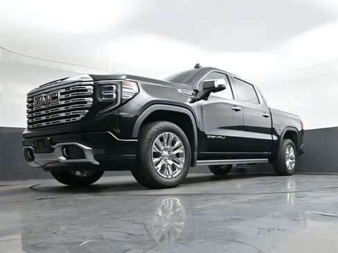 Used 2023 GMC Sierra 1500 Denali w/ Technology Package image 32
