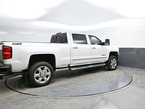 Used 2019 Chevrolet Silverado 2500 LTZ w/ LTZ Plus Package AWD/4WD image 10