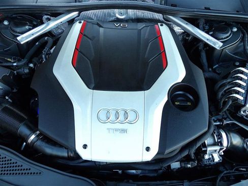 Used 2018 Audi S4 Prestige w/ Prestige Package image 30