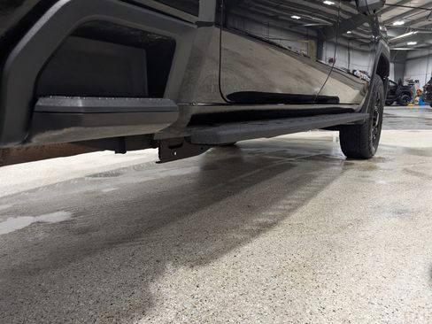 Used 2025 GMC Sierra 2500 AT4 w/ AT4 Premium Plus Package image 11