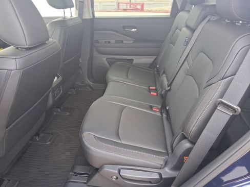 New 2026 Nissan Pathfinder SL AWD/4WD image 30